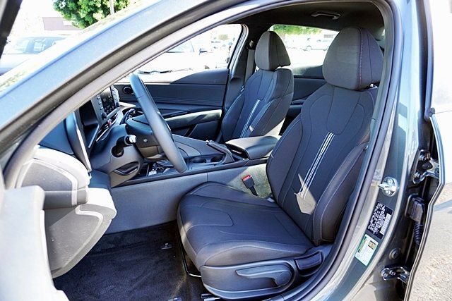 Used 2026 Gray Hyundai SEL Sport image 13