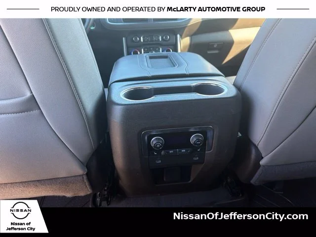 Used 2023 White Chevrolet Z71 image 17