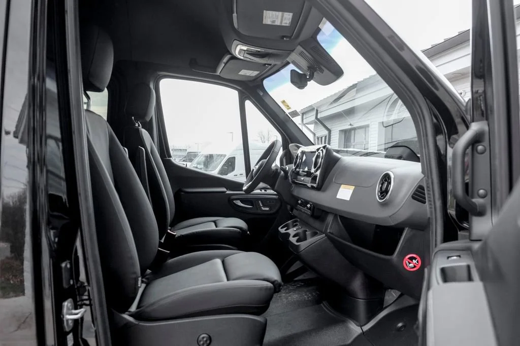 New 2026 Obsidian Black Metallic Mercedes-Benz  image 23