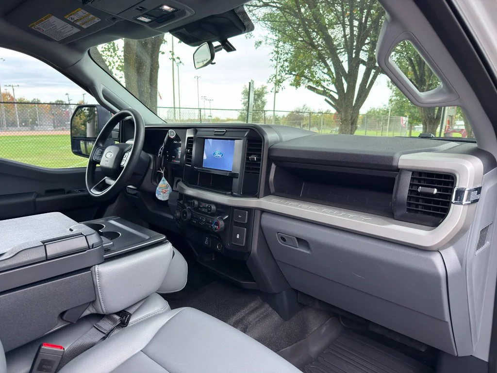 Used 2026 White Ford XL image 29