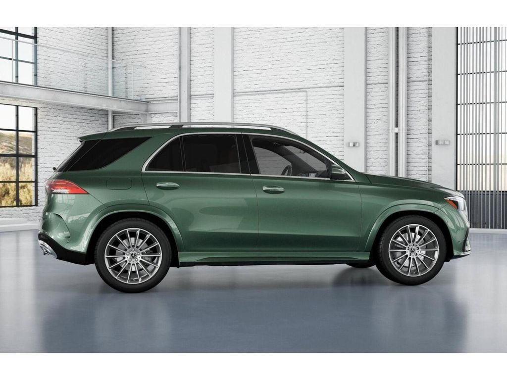 New 2026 MANUFAKTUR Ireland Mid Green Metallic Mercedes-Benz GLE 450 image 17