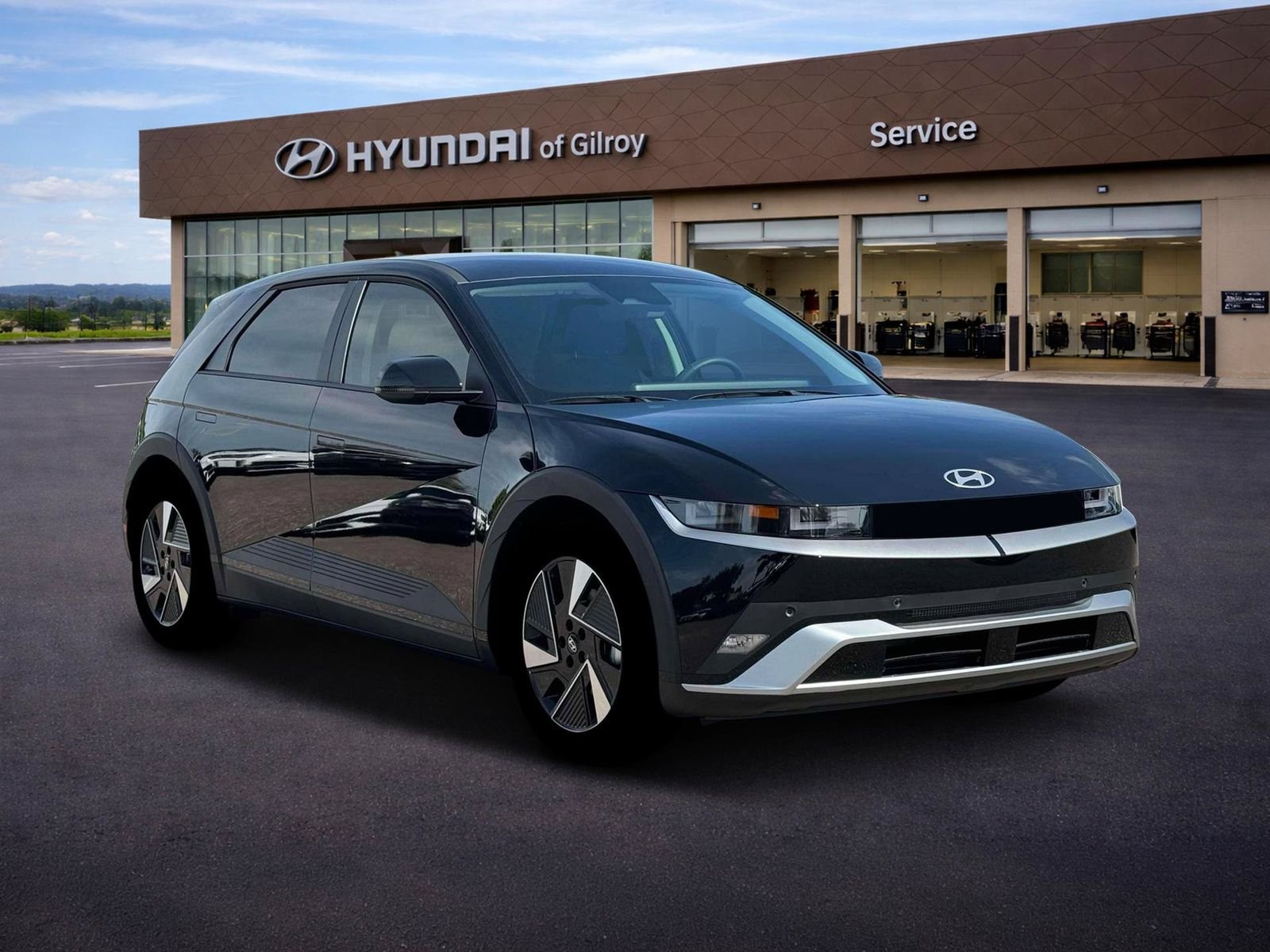 New 2025 Black Hyundai SE Standard Range image 29