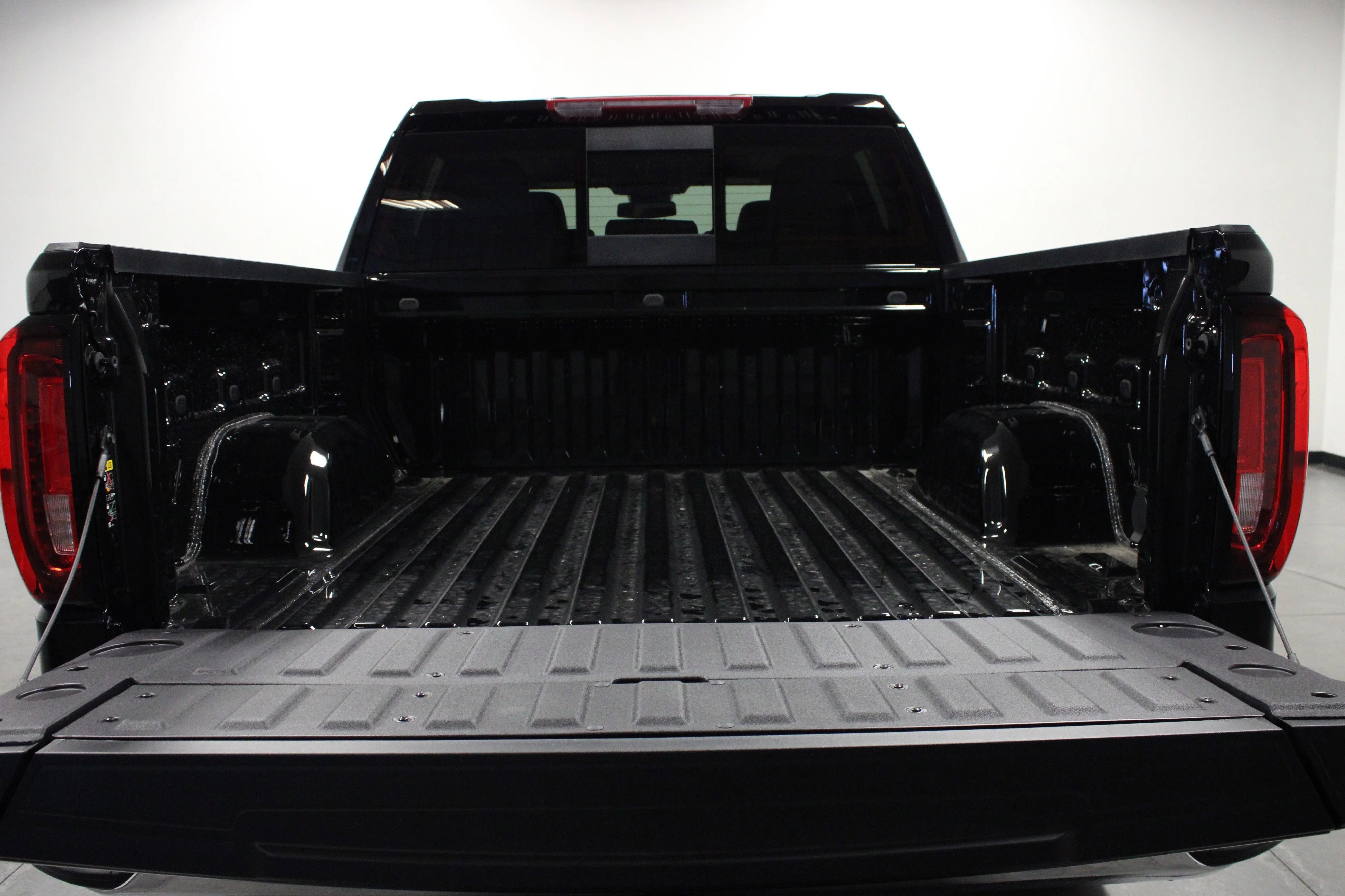 New 2026 Onyx Black GMC SLT image 14