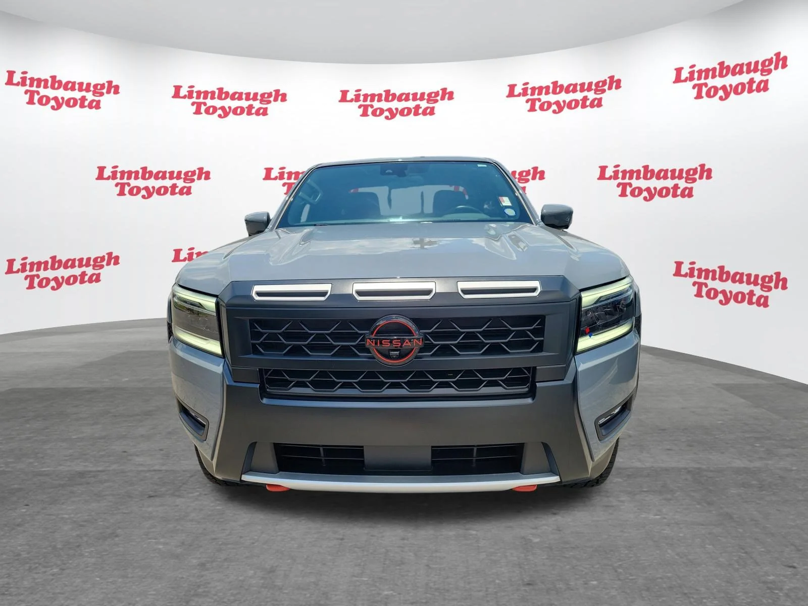 Used 2025 Boulder Gray Pearl Nissan PRO-X image 20