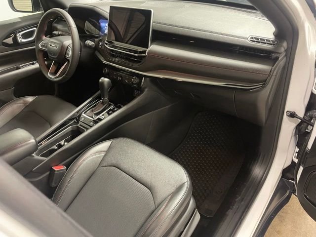 Used 2023 White Jeep Trailhawk image 17