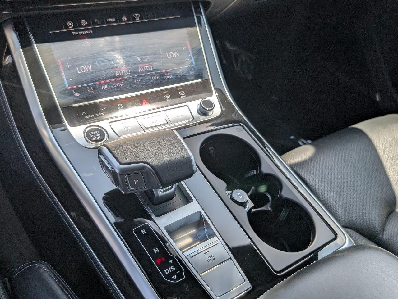New 2026 Daytona Gray Pearl Effect Audi Prestige image 10