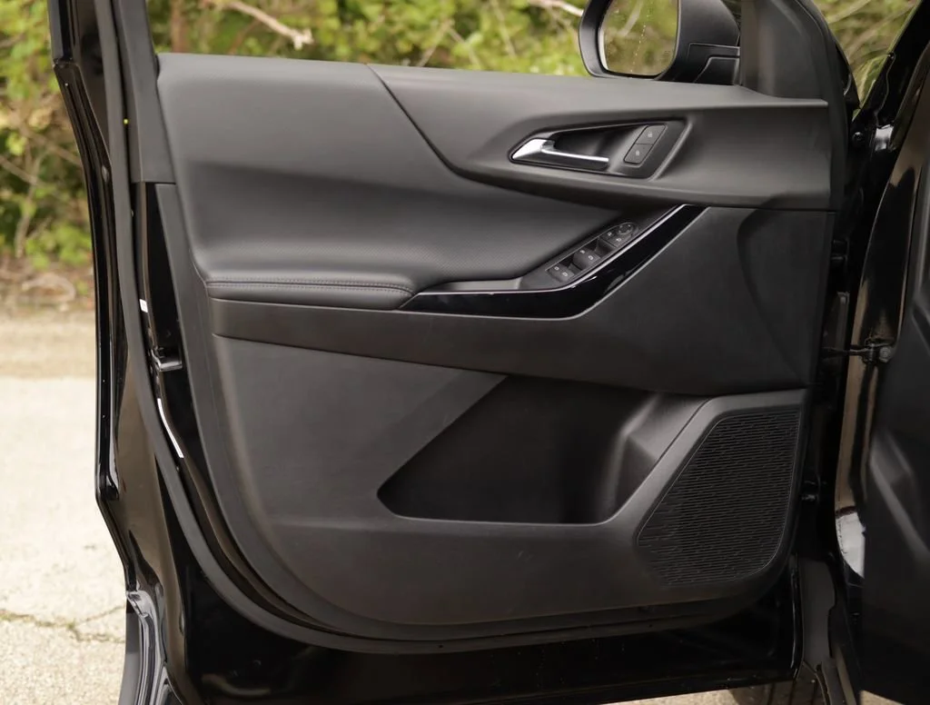 2025 Chevrolet Equinox LT - Photo 24