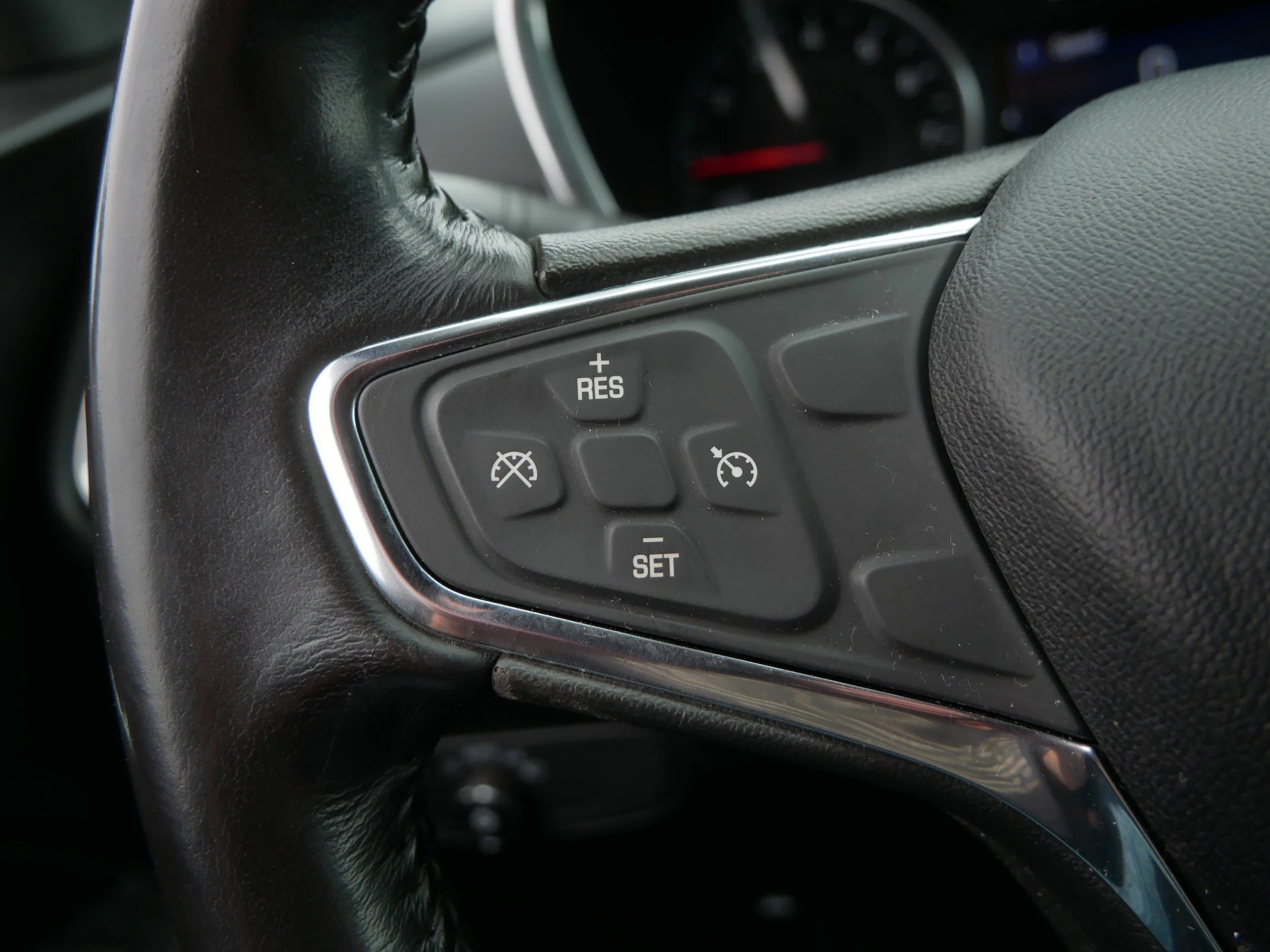 Used 2019 Cajun Red Tintcoat Chevrolet LT image 24