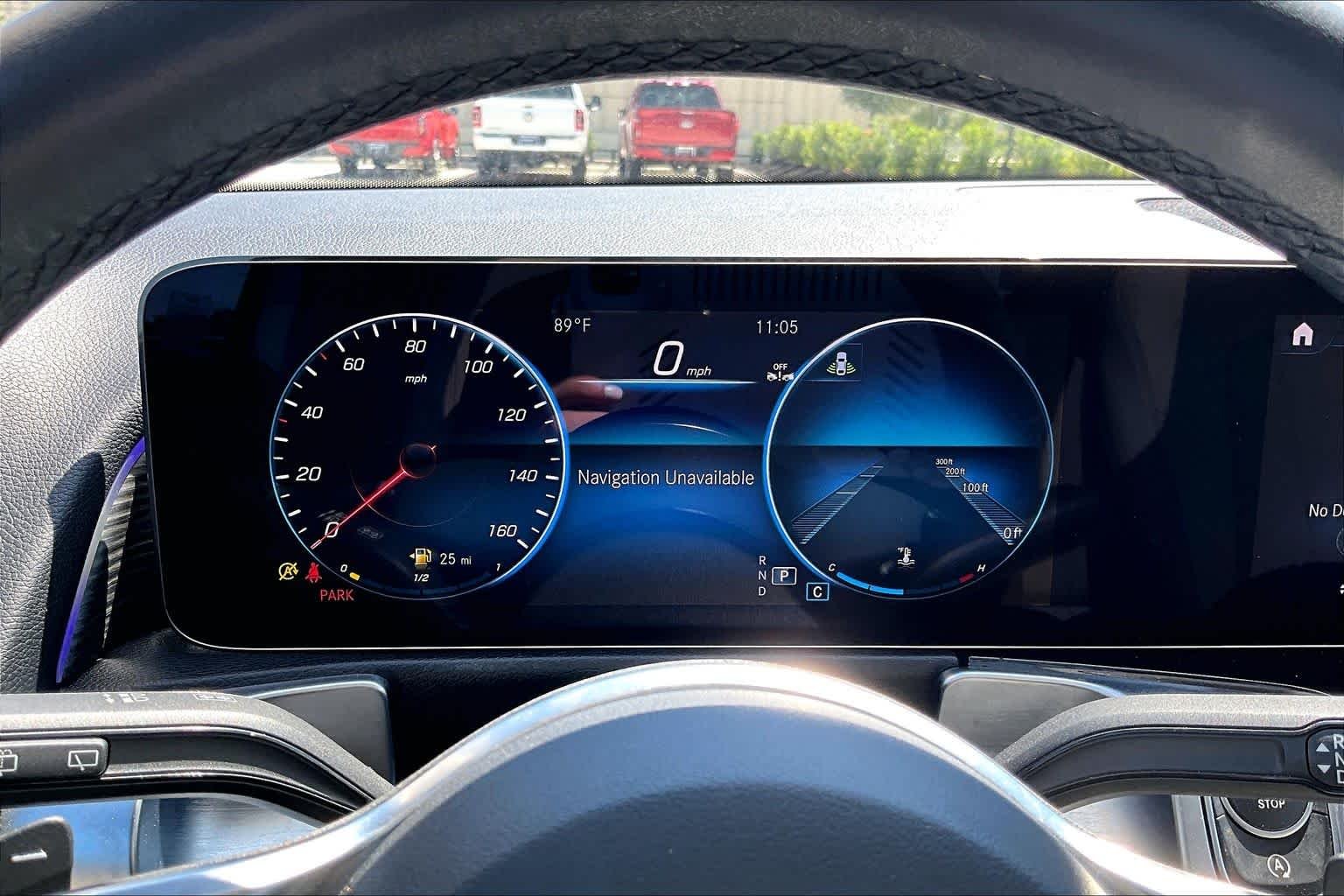 Used 2023 Polar White Mercedes-Benz GLB 250 image 24