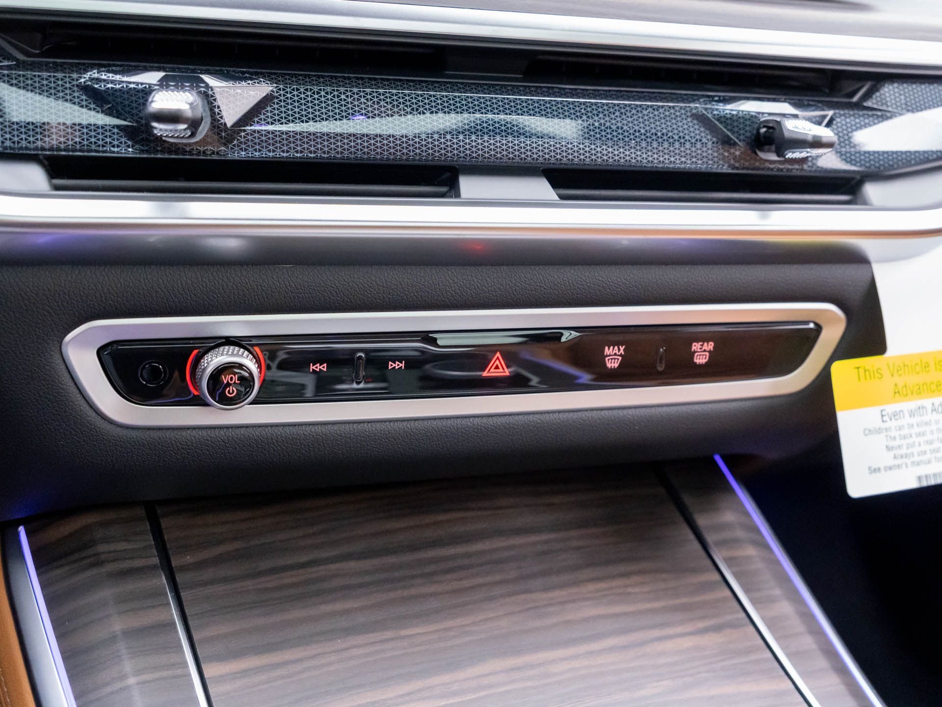 New 2026 Dravit Grey Metallic BMW xDrive40i image 27