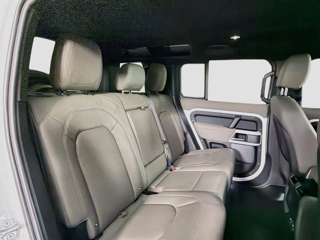 Certified Used 2023 White Land Rover S image 28