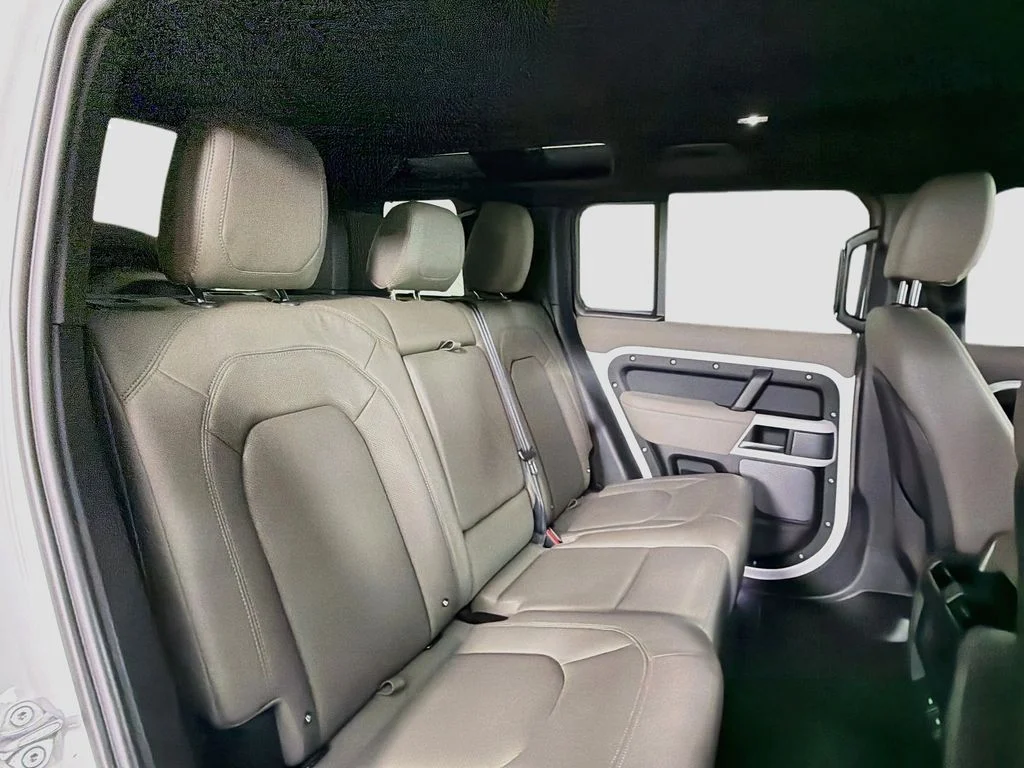 Certified Used 2023 White Land Rover S image 28