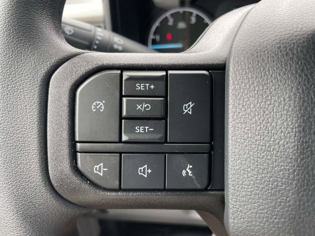 New 2026 Oxford White Ford XL image 40