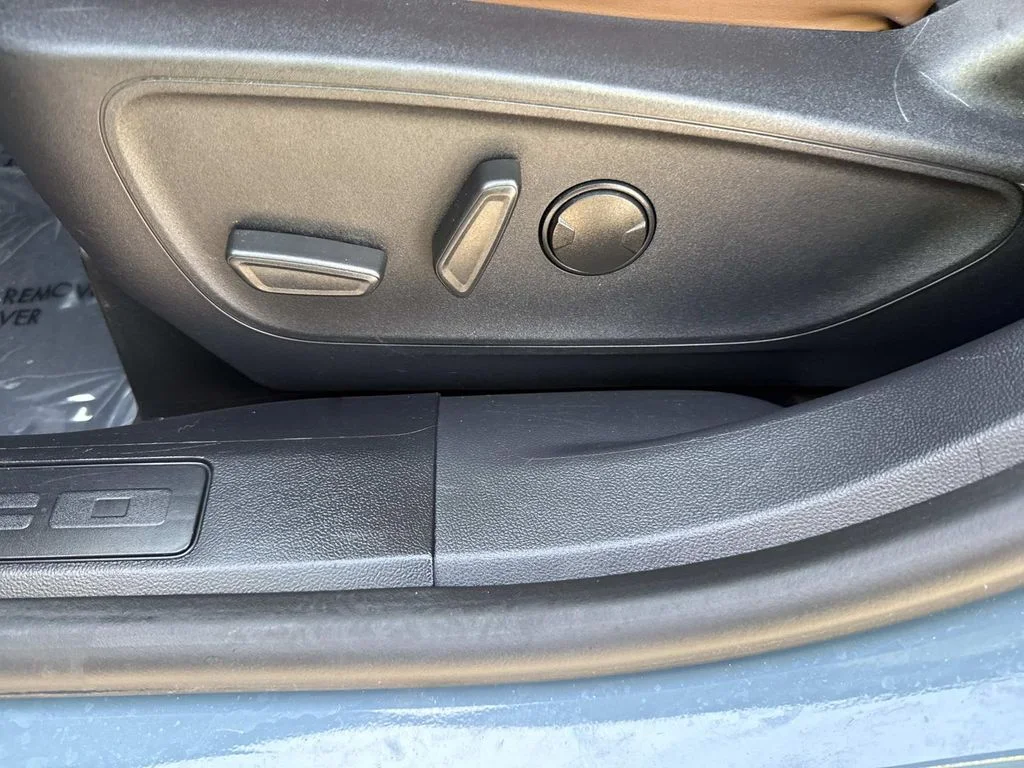 Used 2022  Ford Outer Banks image 27