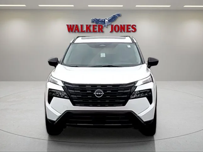 New 2026 Everest White Pearl TriCoat Nissan Dark Armor™ image 2