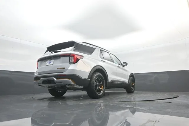 New 2026 White Ford Tremor image 36