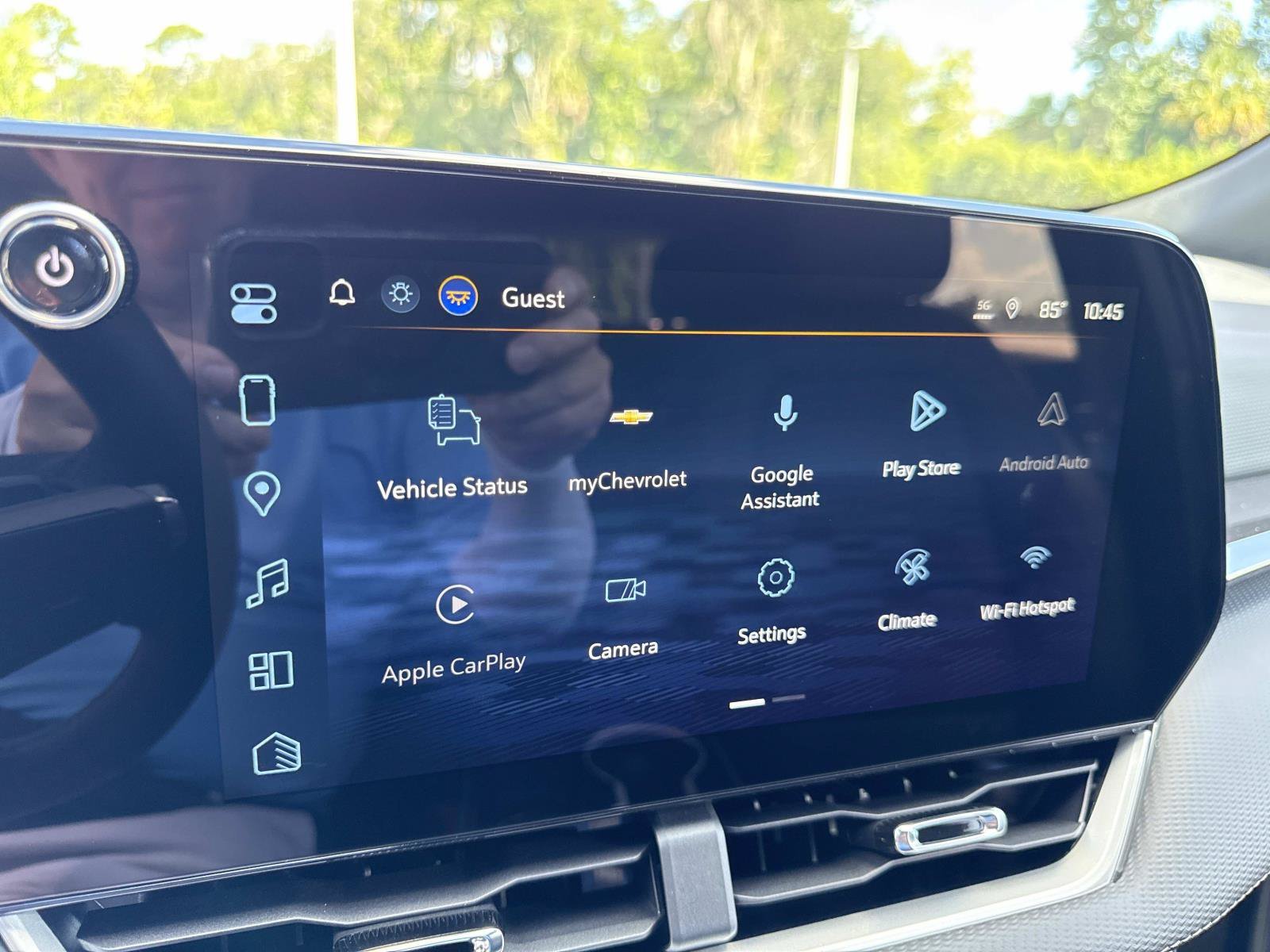 2027 Chevrolet Equinox LT - Photo 23