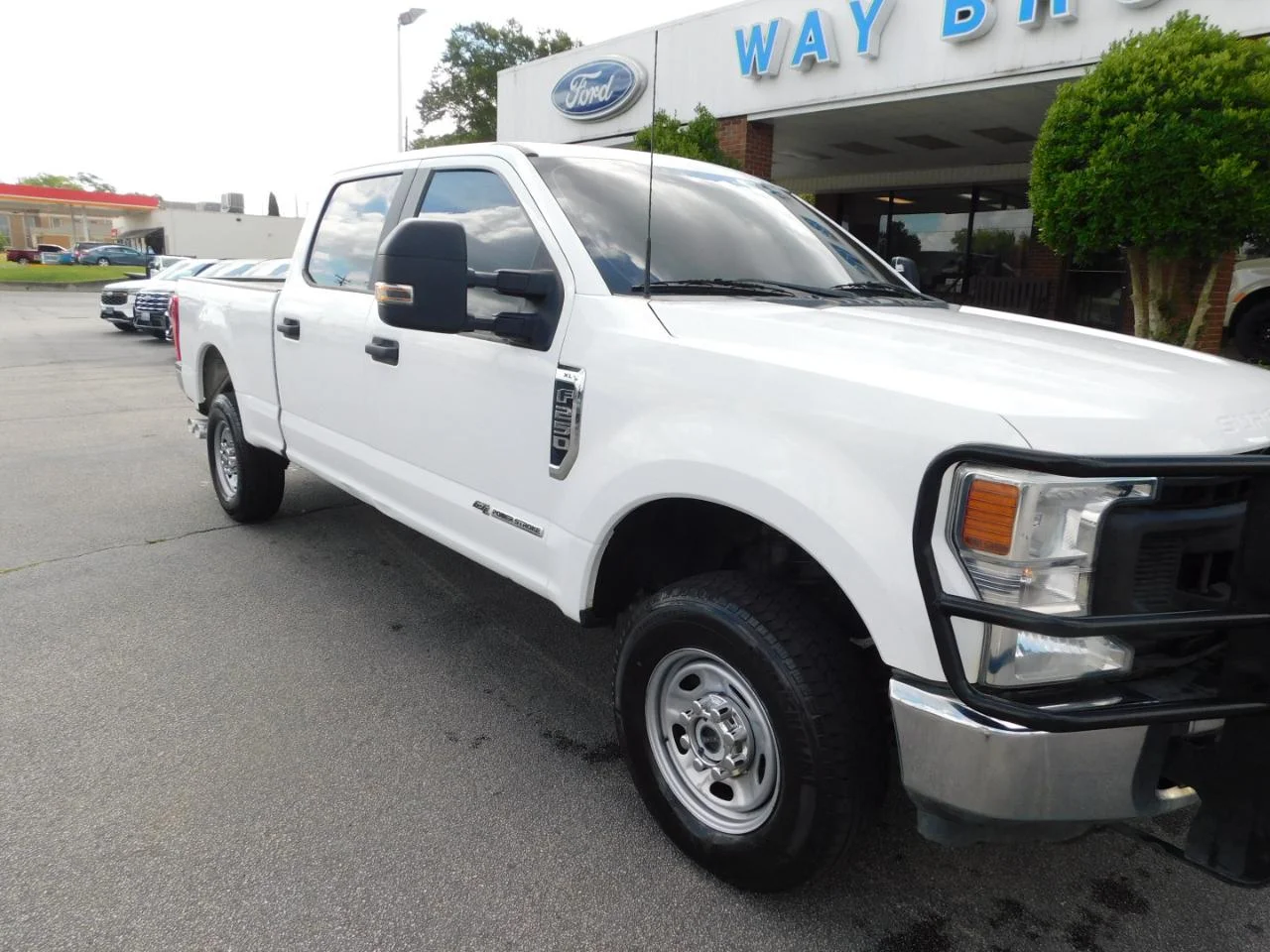 Used 2022 White Ford XL 4WD Crew Cab 6.75 ft Box image 2