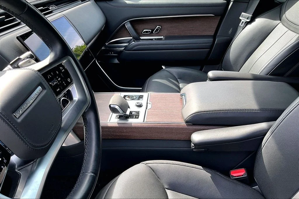 Certified Used 2023 Gray Land Rover SE image 14