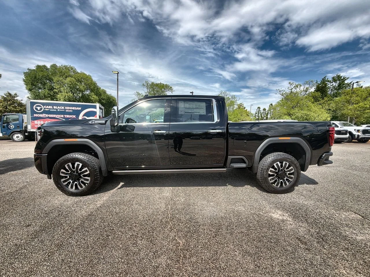 New 2026 Onyx Black GMC Denali Ultimate image 5