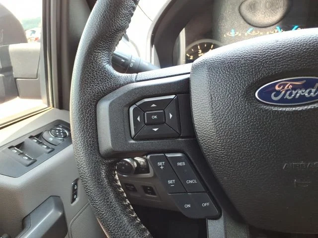 Used 2016 Red Ford XLT image 22