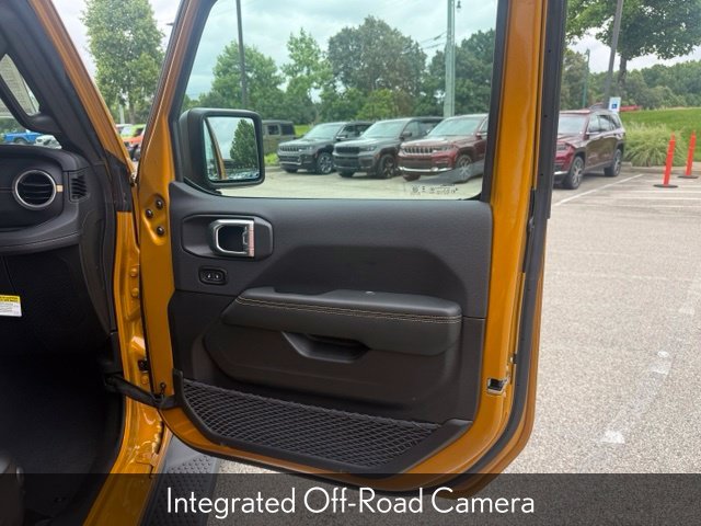 New 2026 Goldilocks Exterior Paint Jeep Sahara image 27