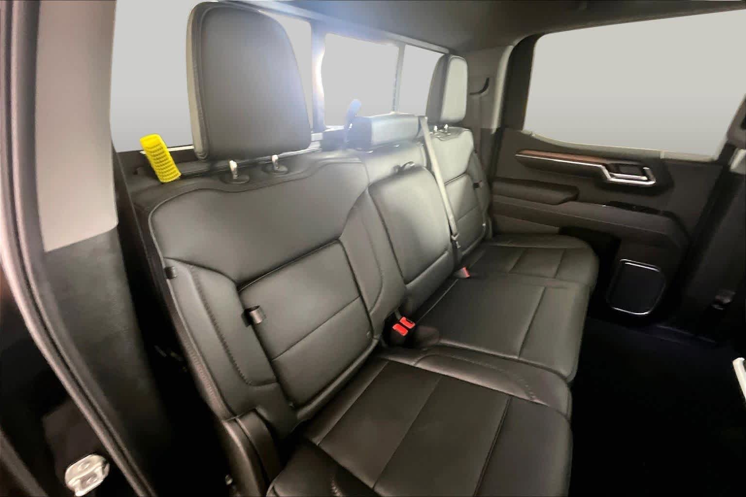 Used 2025 Onyx Black GMC Denali image 20