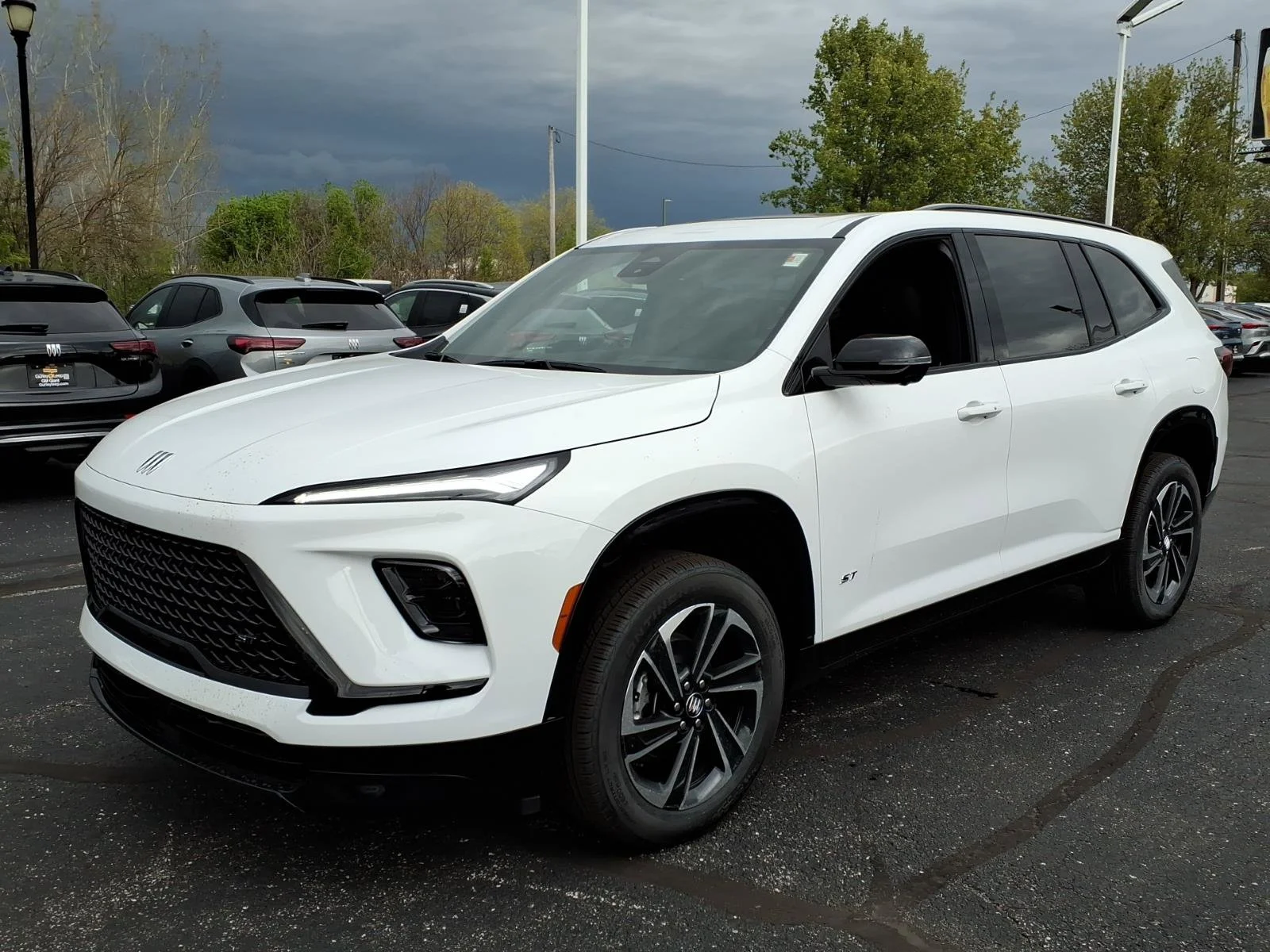 New 2026 Summit White Buick Sport Touring image 3