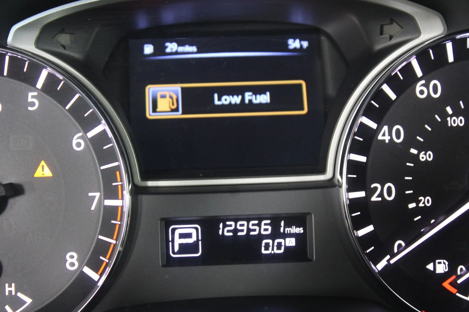 Used 2014 Red Nissan 2.5 S image 6
