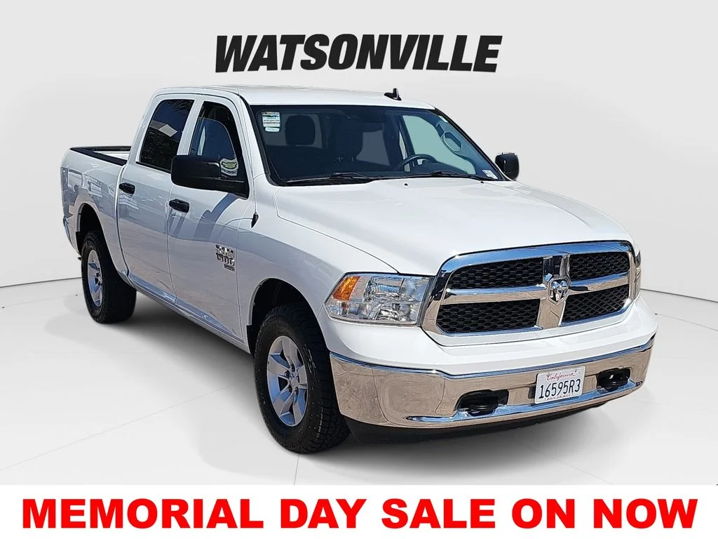 2022 RAM 1500 Classic SLT 4x4 Crew Cab 5'7's photo