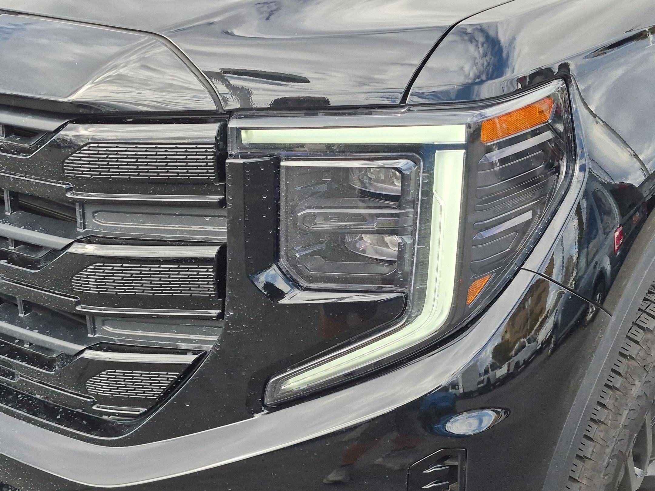 Used 2026 Onyx Black GMC Elevation image 11