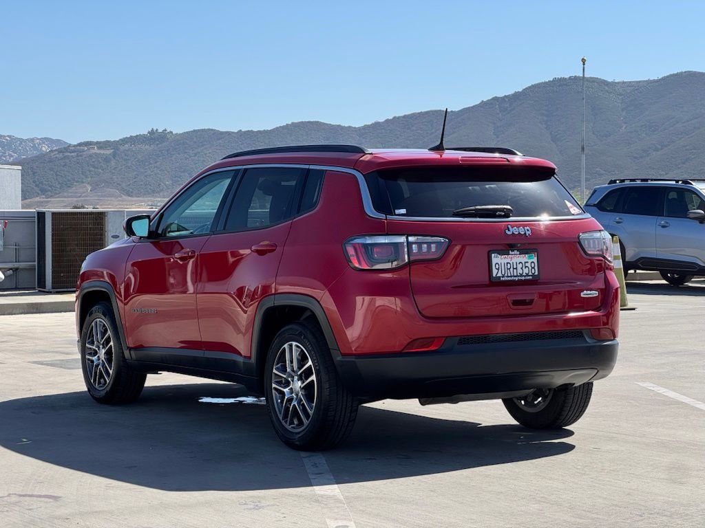 Used 2020 Red Line Jeep Latitude image 30