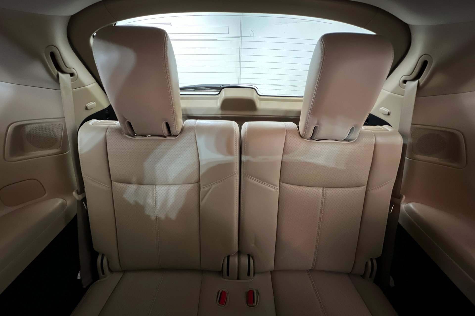 Used 2020 Pearl White Tricoat Nissan Platinum image 23