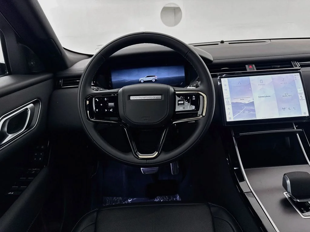 New 2026 Santorini Black Land Rover Belgravia Edition image 23