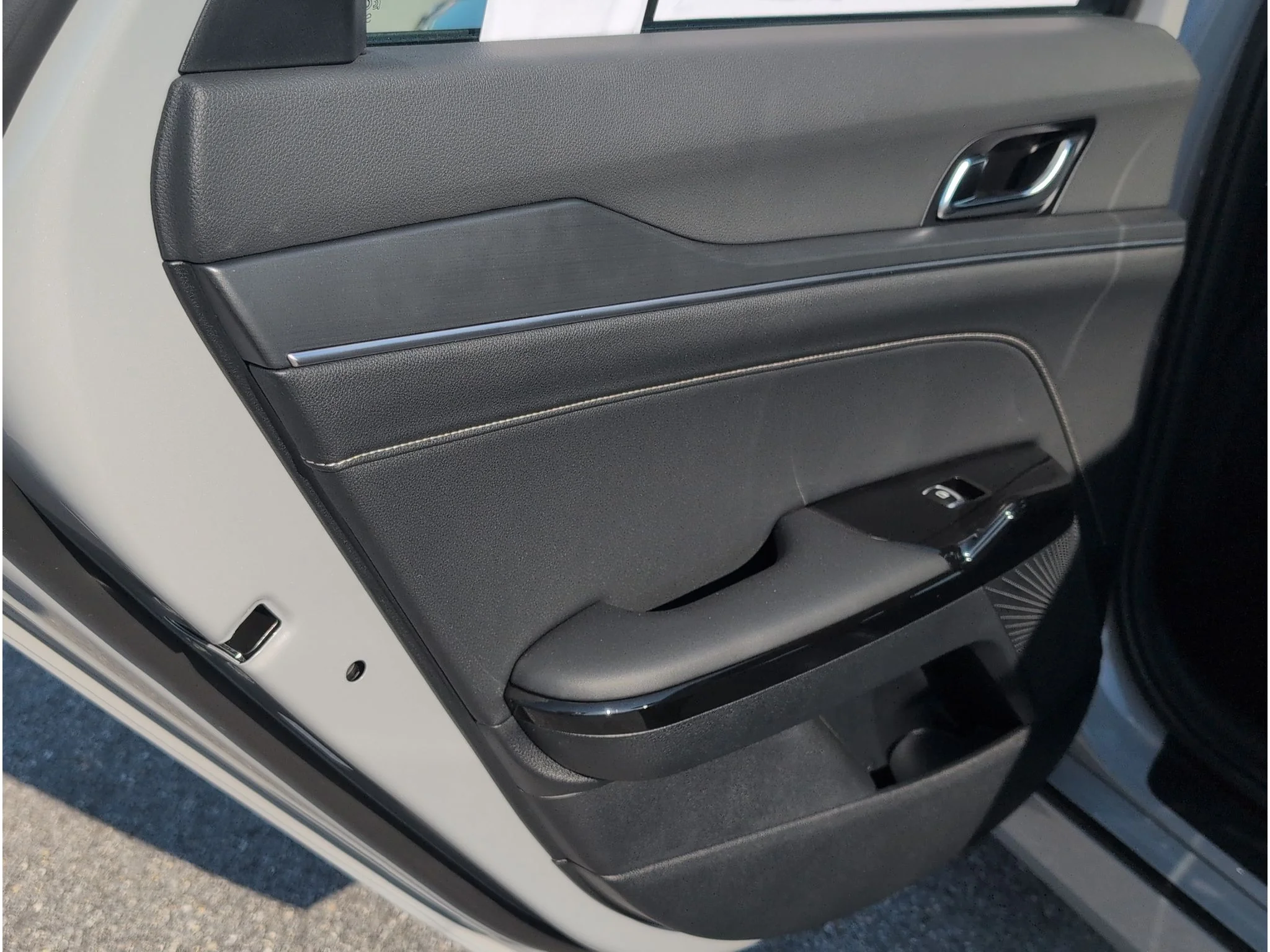 New 2026 Wolf Gray Kia GT-Line FWD image 29