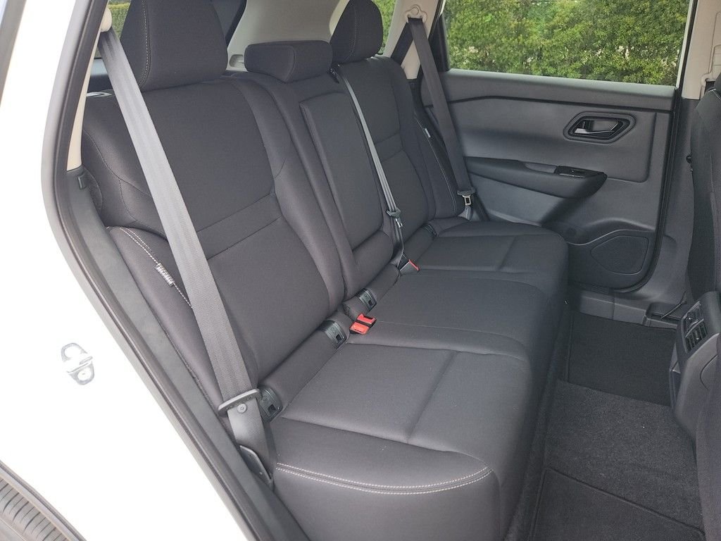2026 Nissan Rogue S - Photo 10