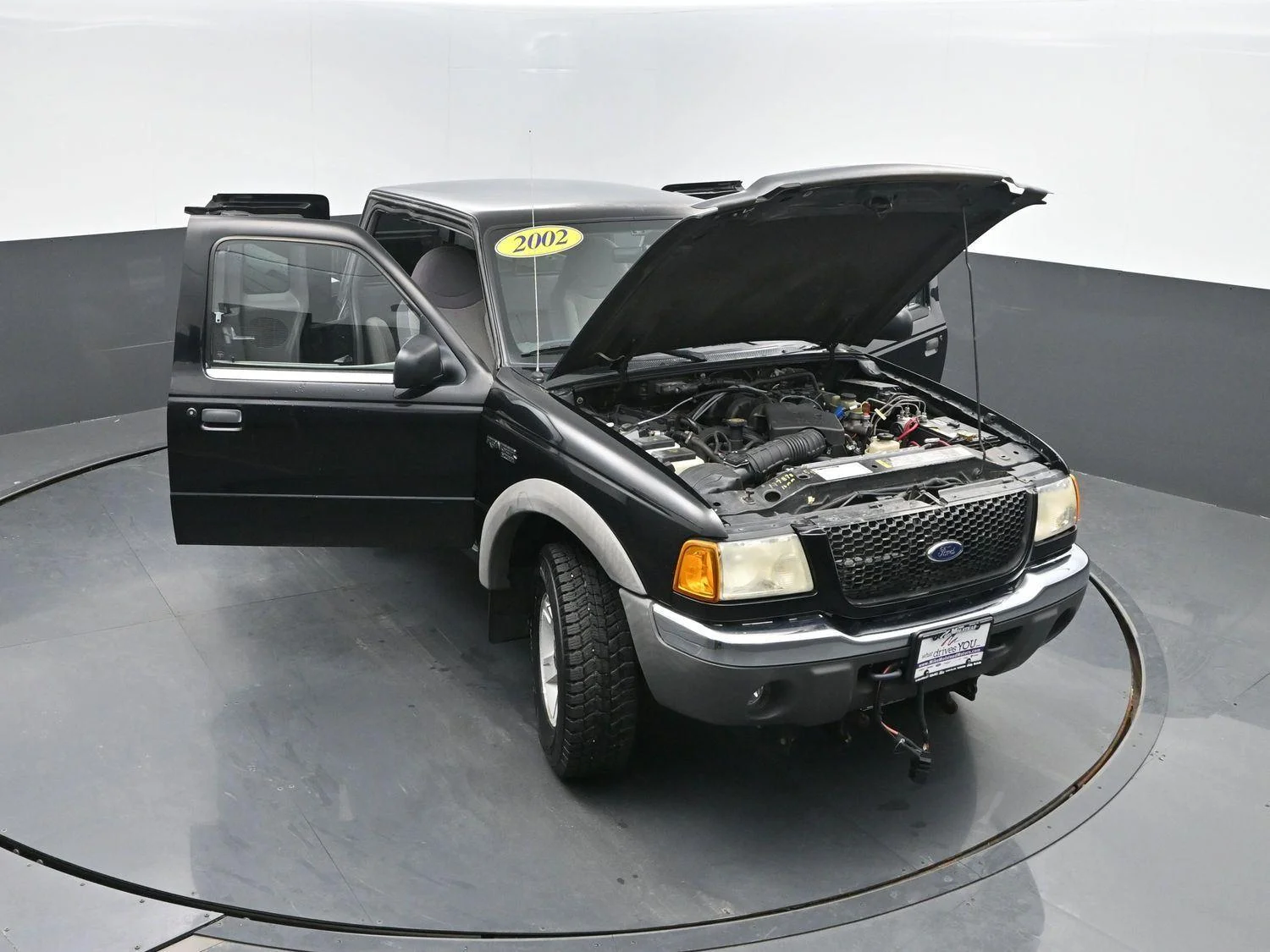 Used 2002  FORD  image 33