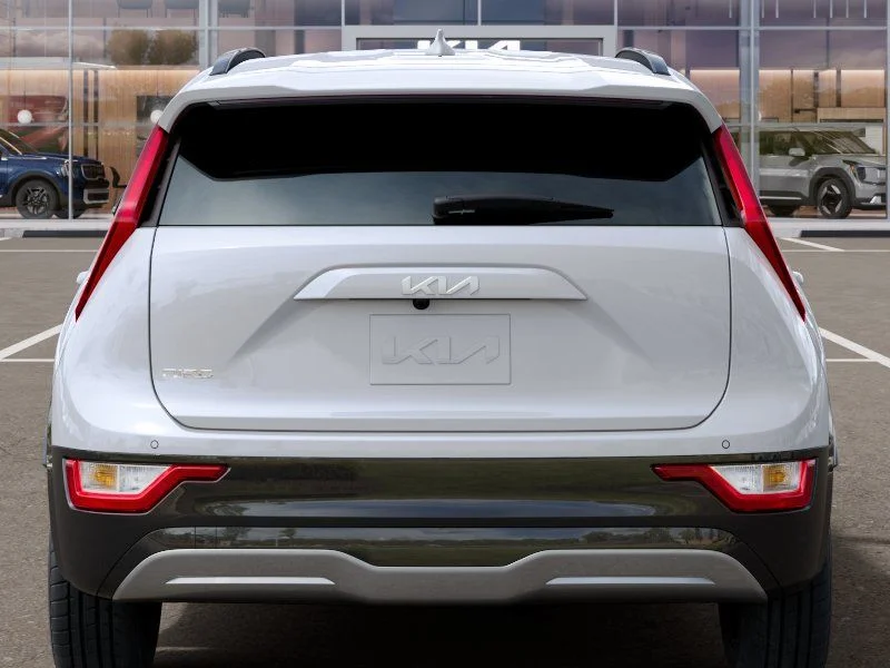 New 2026 Snow White Pearl Kia Wind image 13