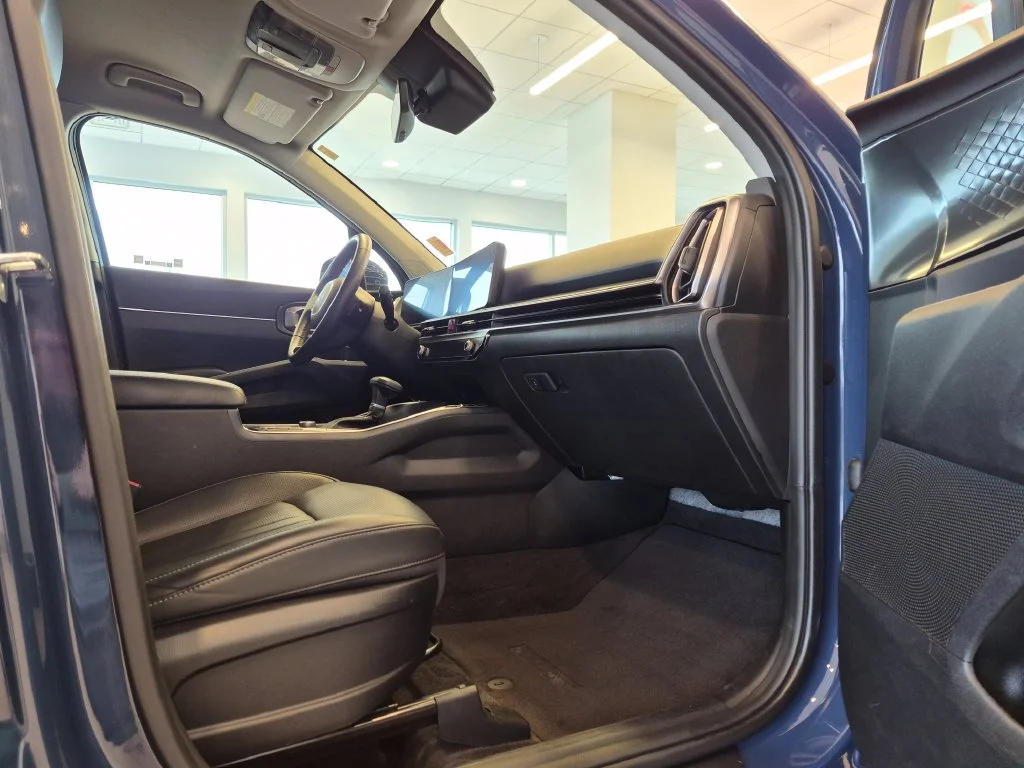 Used 2025 Blue Kia EX image 24