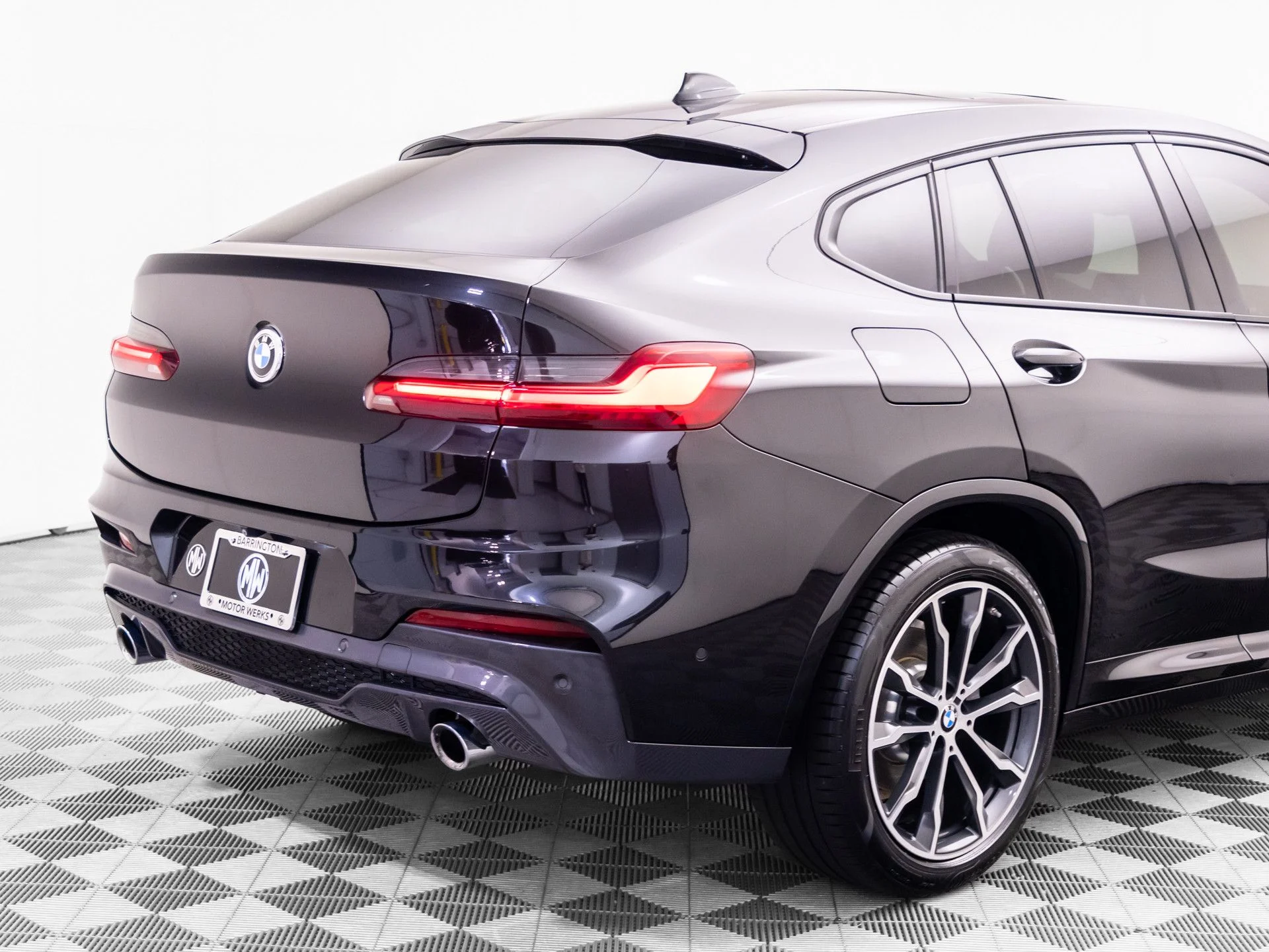 Used 2019 Black BMW xDrive30i image 36