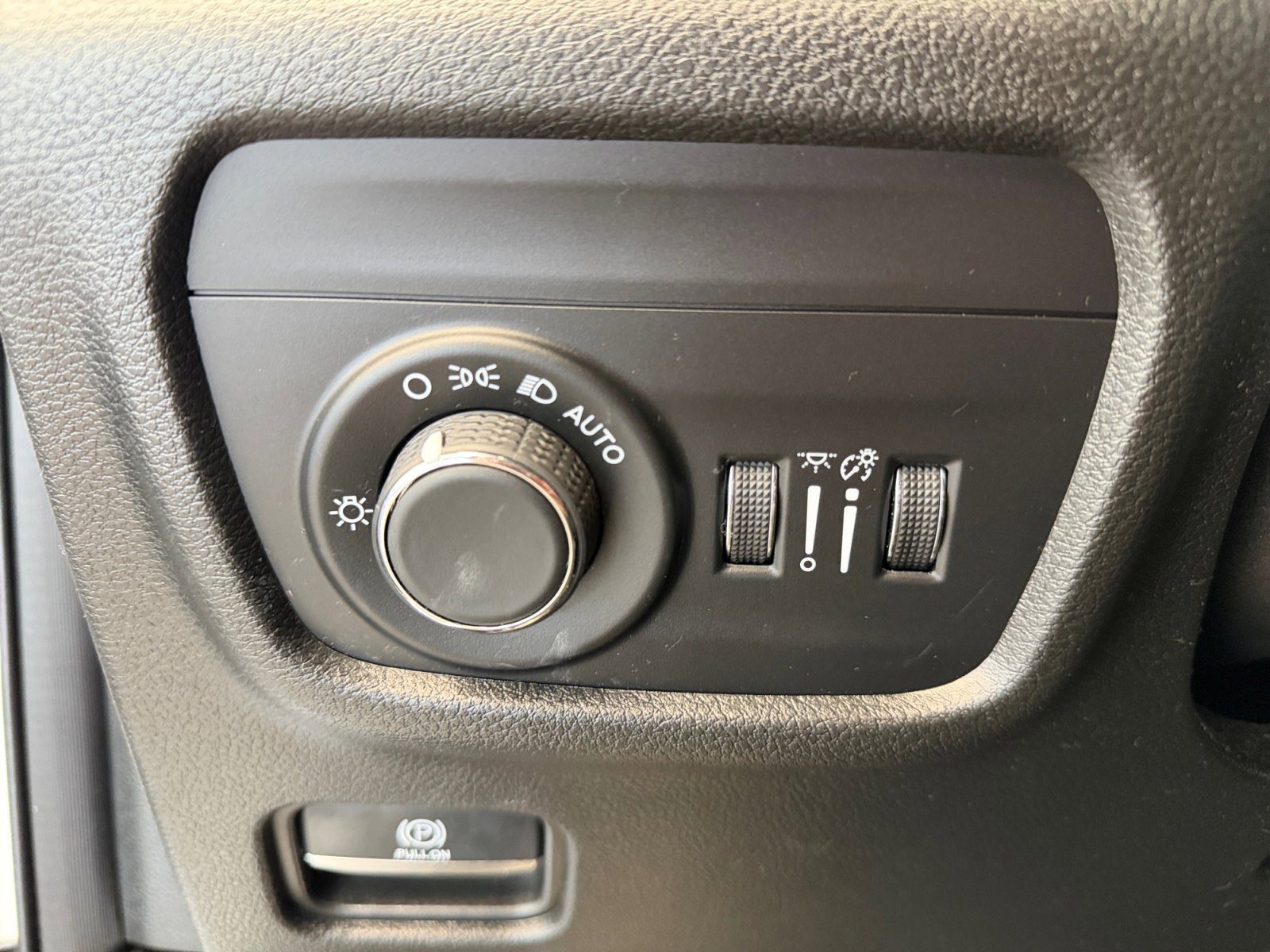 Certified Used 2023 Bright White Clearcoat Jeep Altitude image 17