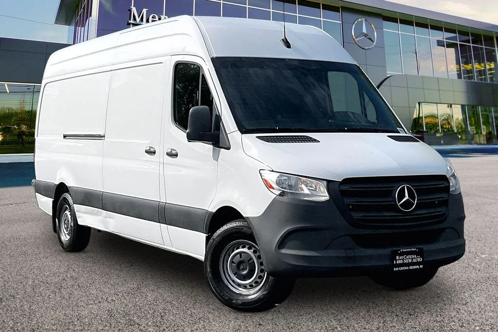 2021 Mercedes-Benz Sprinter 2500 Gas 170 WB High Roof's photo