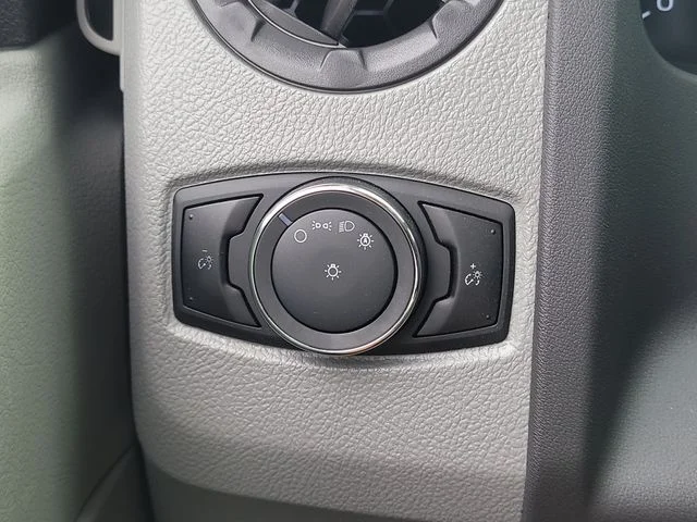 New 2027 Oxford White Ford Base image 30
