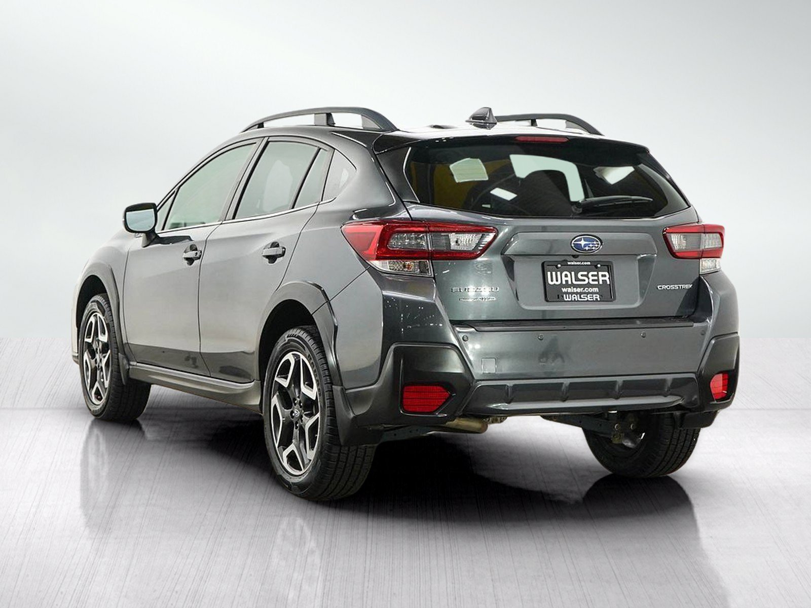 Used 2020 Magnetite Gray Metallic Subaru Limited image 3