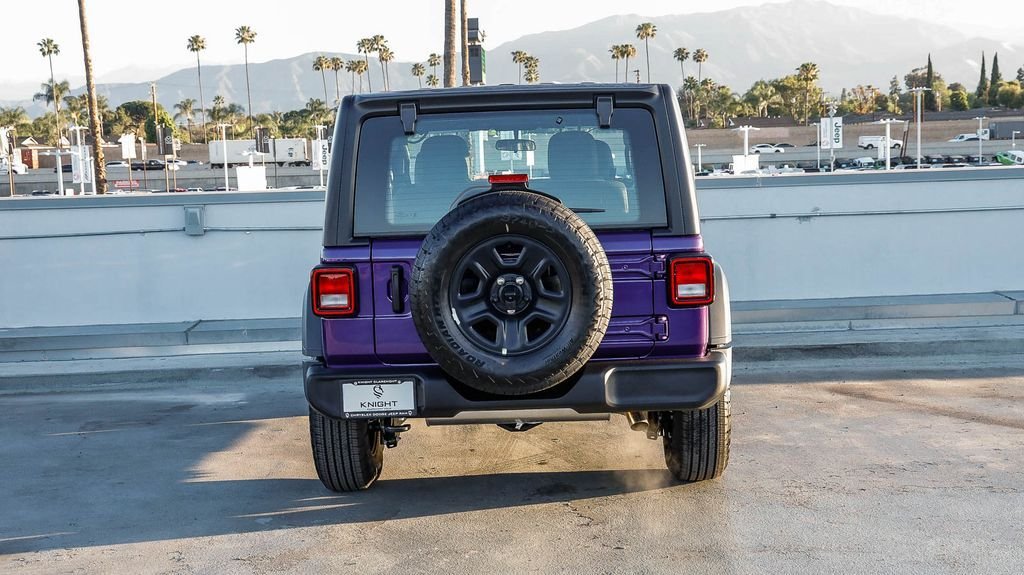 New 2026 Reign Jeep Sport image 8
