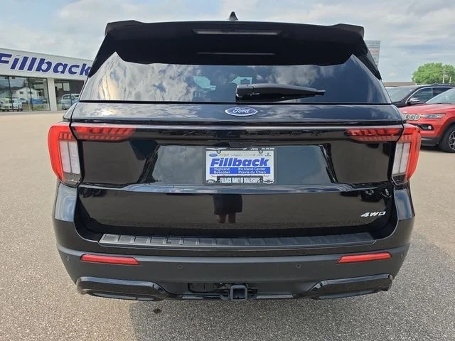 Used 2025 Black Metallic Ford ST-Line image 6