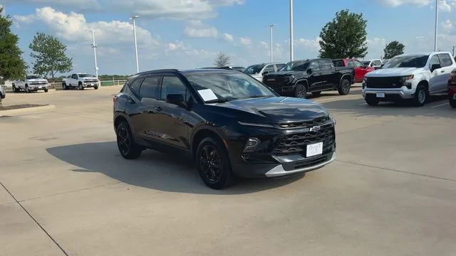 Used 2023 Black Chevrolet 2LT image 3
