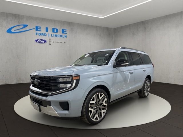 Used 2025 Gray Ford Platinum image 5