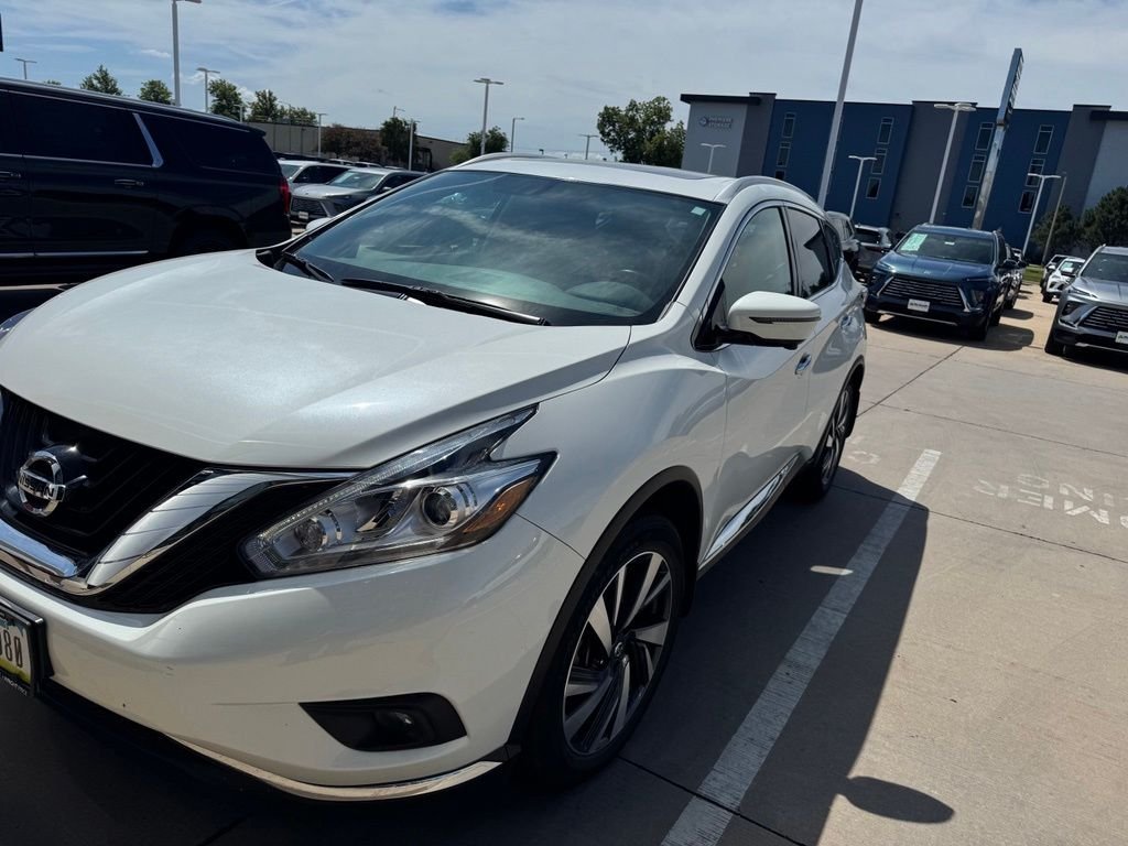 Used 2017 White Nissan Platinum image 2