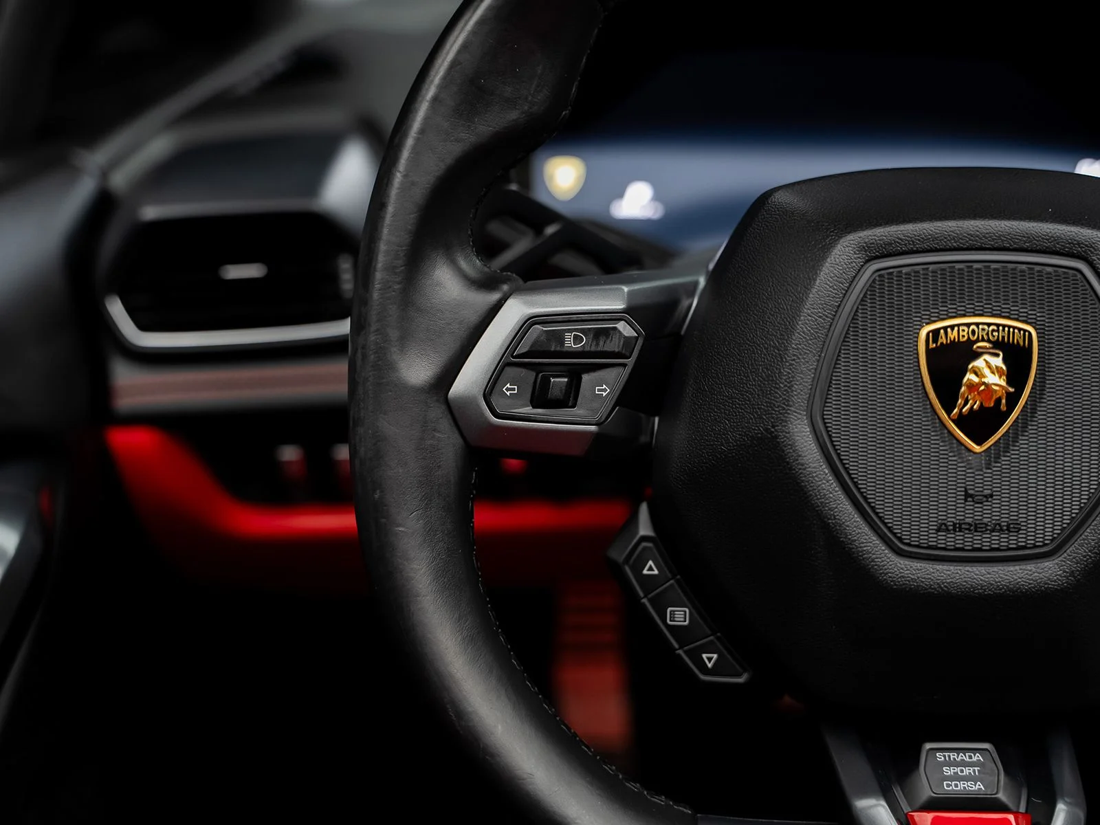 Used 2017 Black Lamborghini  image 37